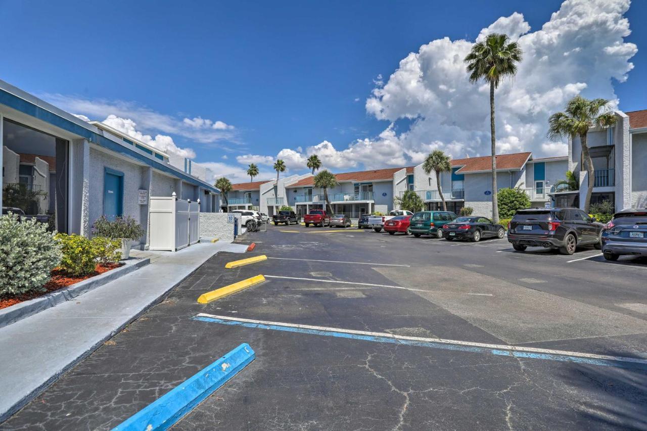 Poolside Madeira Beach Abode With Balcony! Villa St. Pete Beach Exterior photo